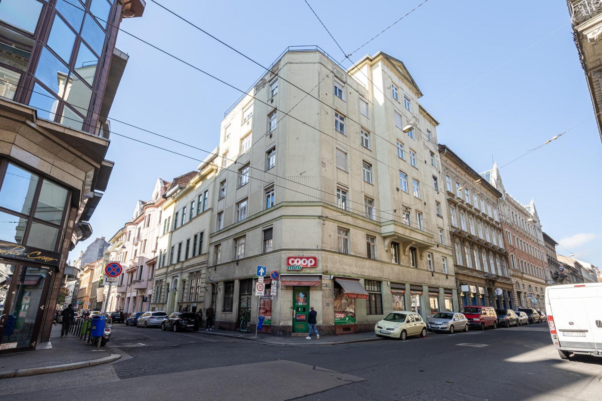 Cozy Little Flat In The City Center Budapest Exterior photo